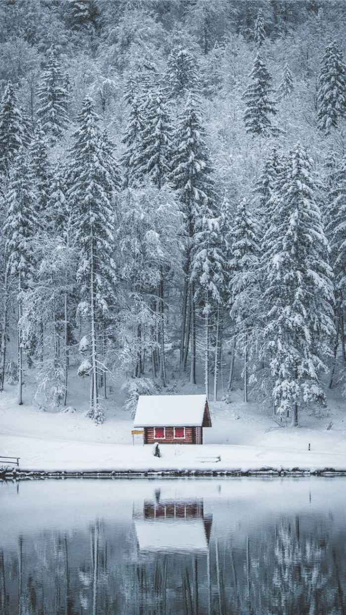 A collection of the most beautiful snowy landscape wallpapers, as