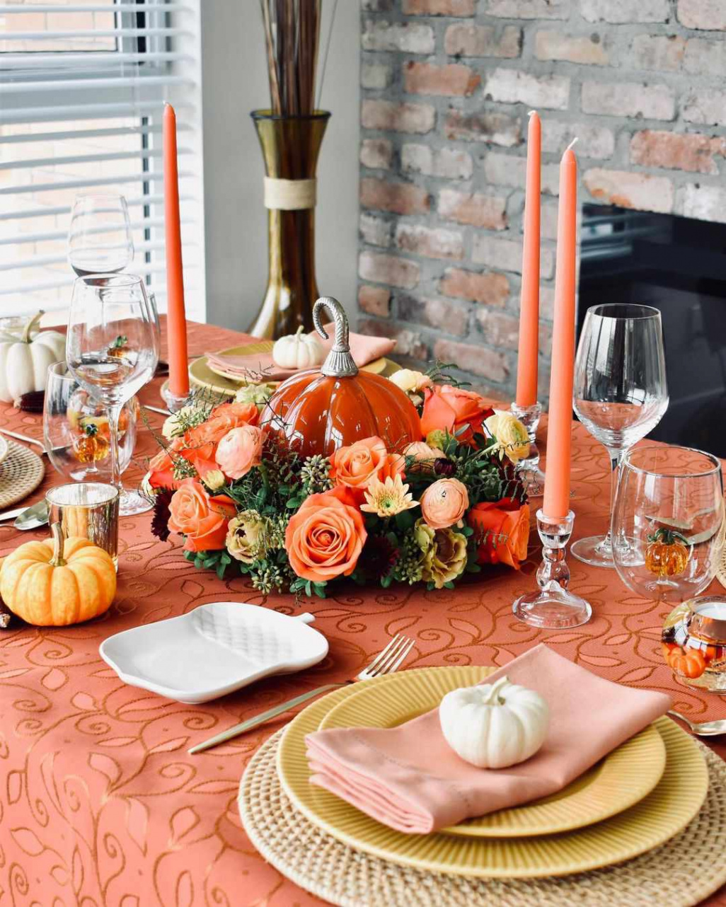 Beautiful Thanksgiving Table Settings to Charm Guests