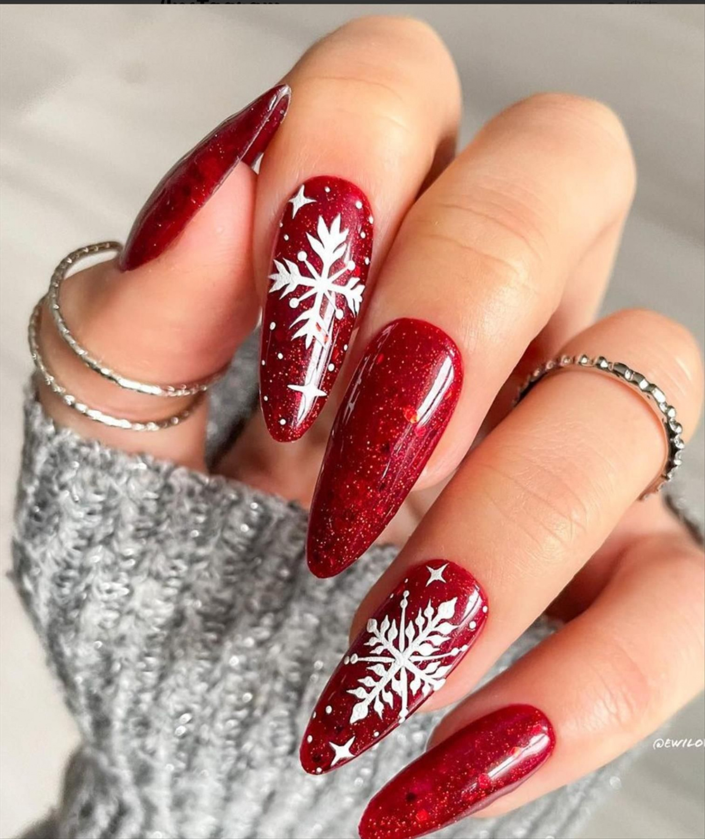 Best Christmas nails designs with acrylic coffin shaped nails