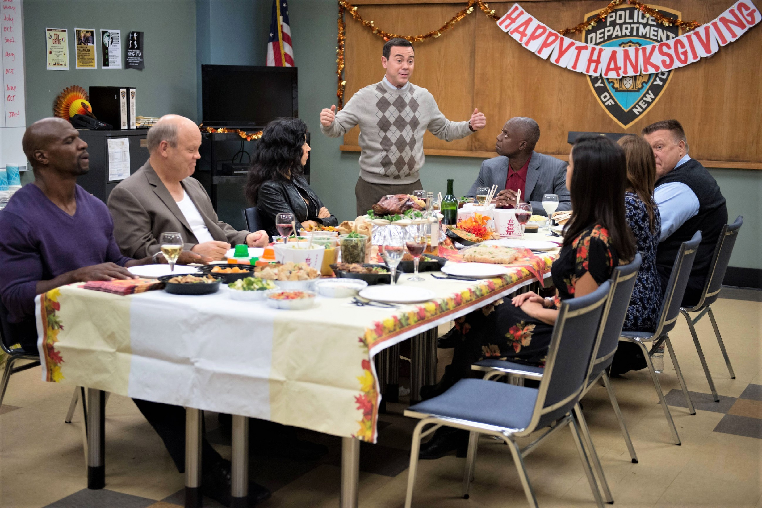 Brooklyn Nine-Nine" Thanksgiving (TV Episode ) - IMDb