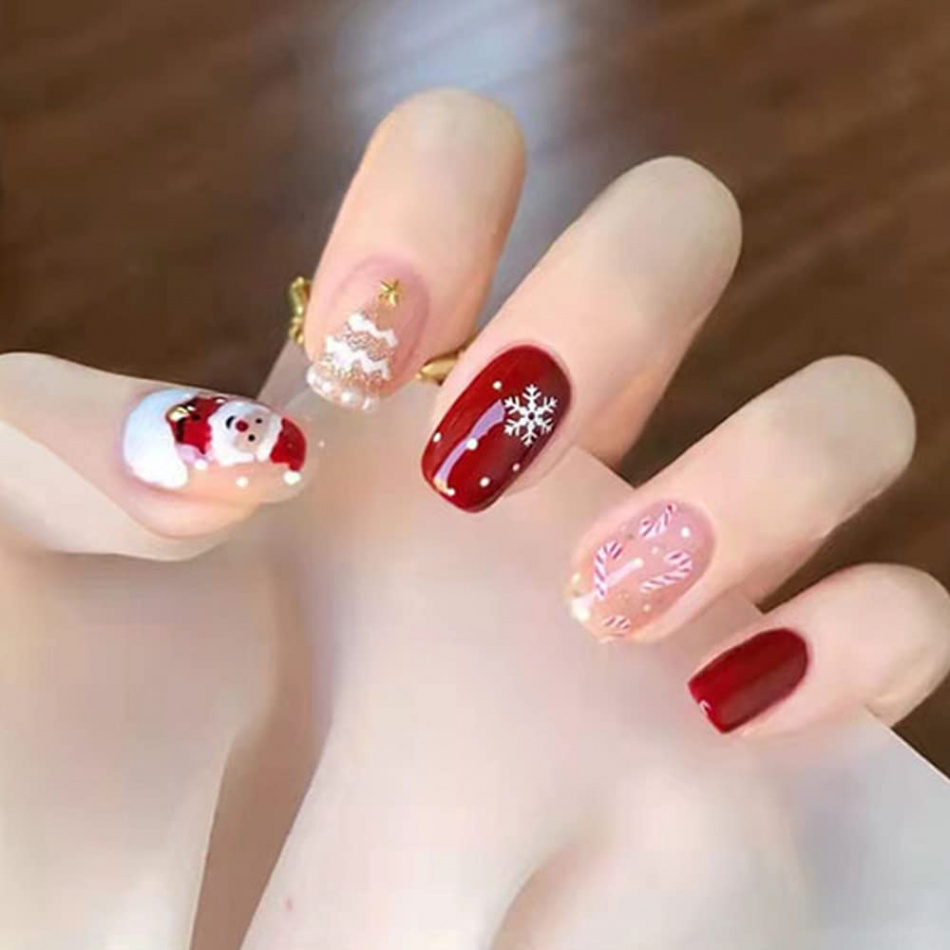 Christmas Press on Nails Short Square Fake Nails Designs Cute Snow  Christmas Tree Santa Claus Coffin Acrylic Nails Art Salon Fake Nails Full  Cover