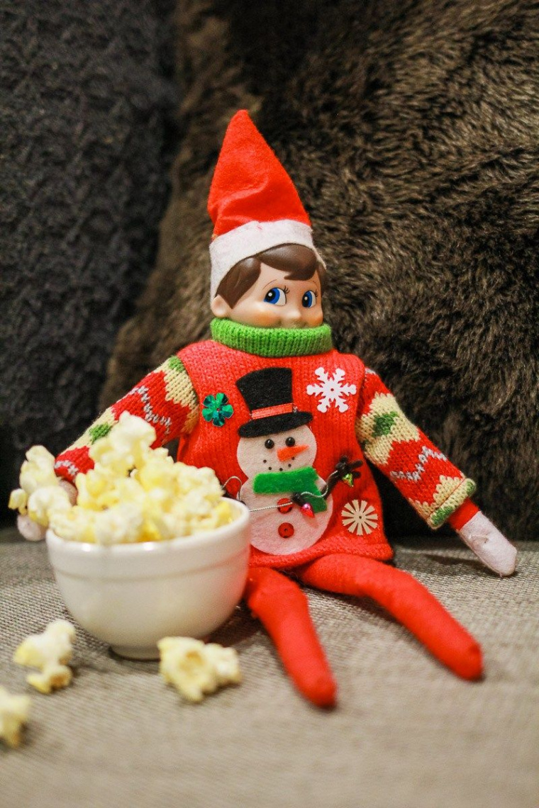 Elf on the Shelf catches up on Scandal #tgit  Elf on the shelf