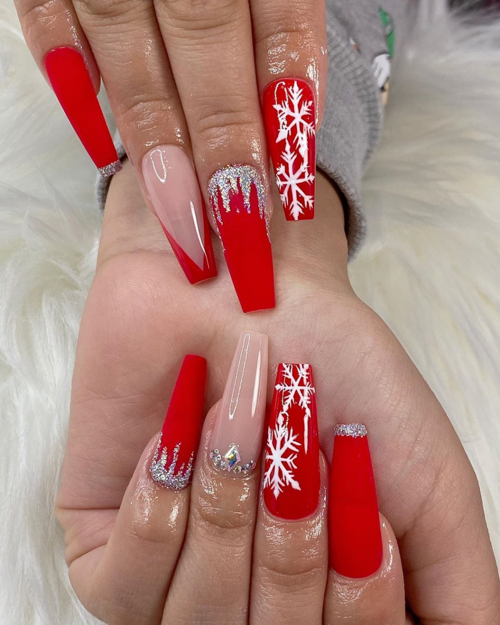 GelX Nails) 💗 on Instagram: “Bring in the Christmas Carols