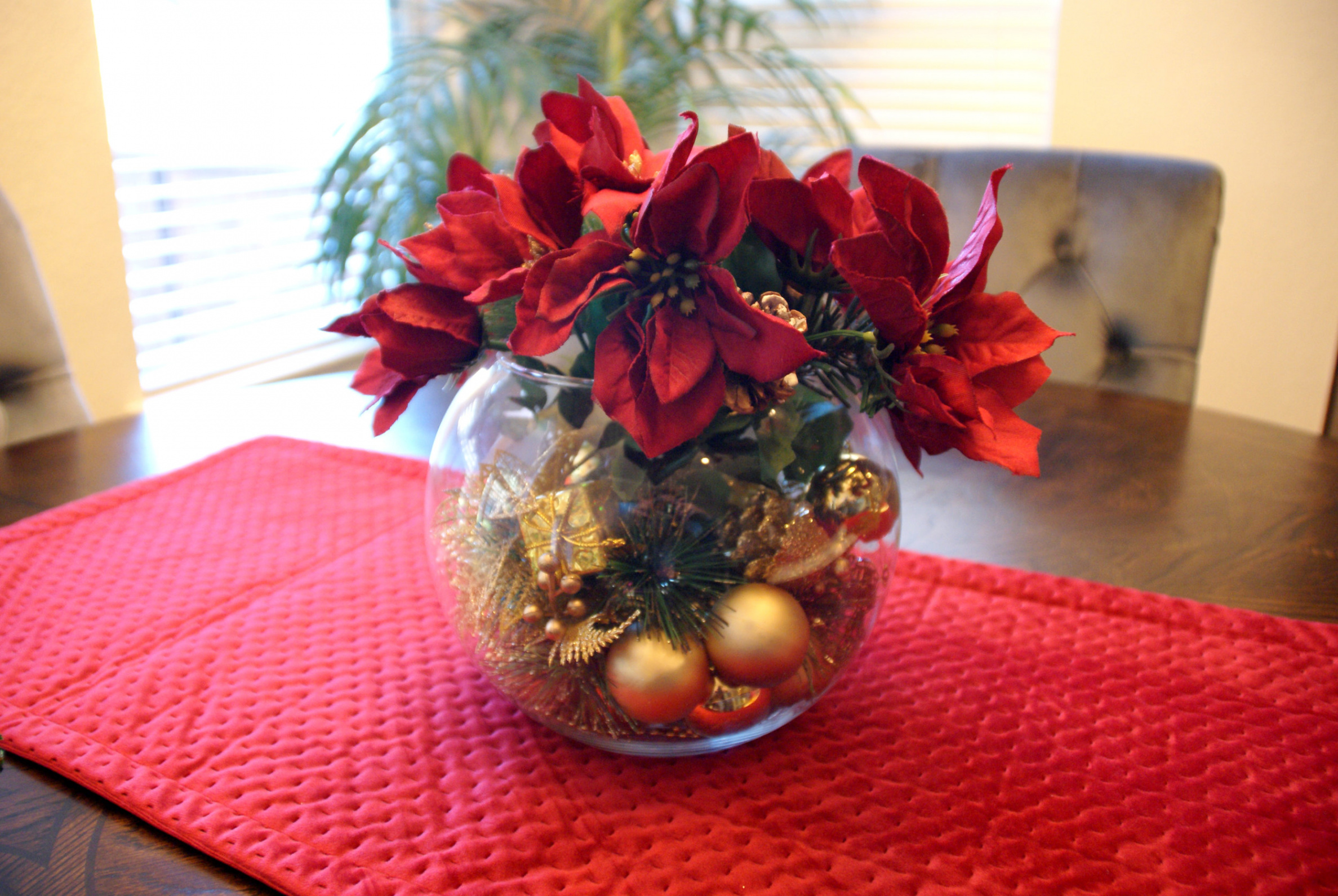 How to create an easy holiday centerpiece  Low cost Christmas