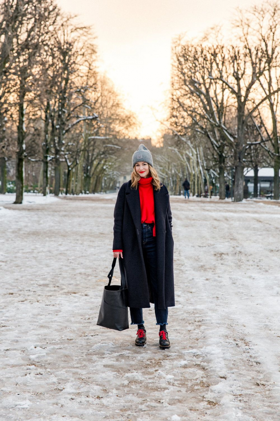 HOW TO LOOK CHIC IN THE SNOW — Rue Rodier  Winter outfits women