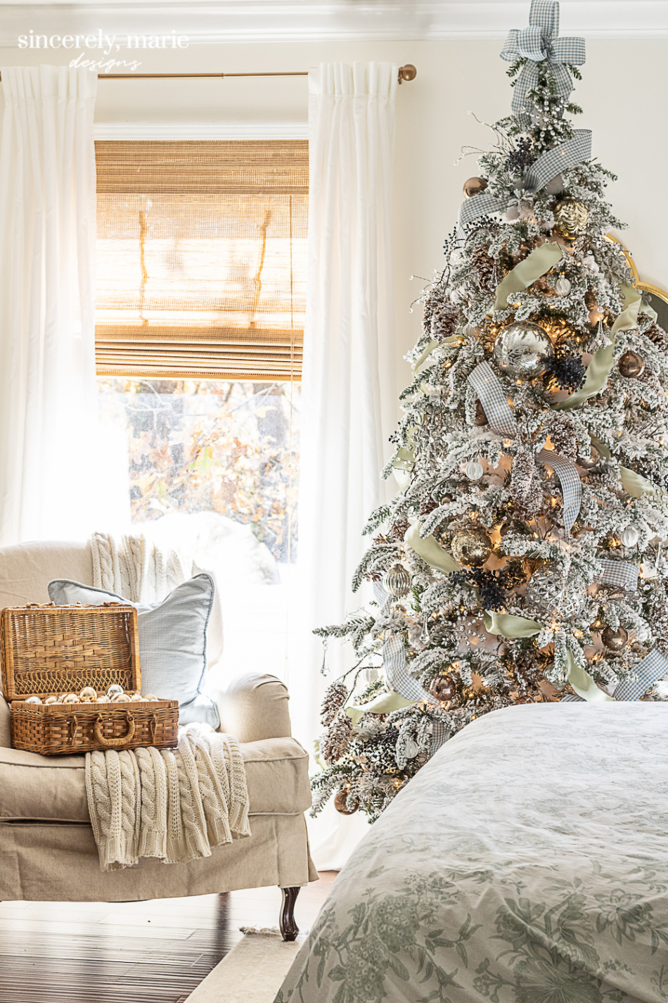 Our Snowy Bedroom Christmas Tree - Sincerely, Marie Designs