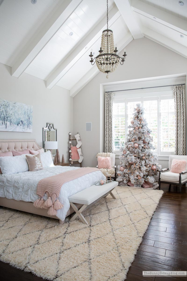 Pink Christmas Bedroom - The Sunny Side Up Blog