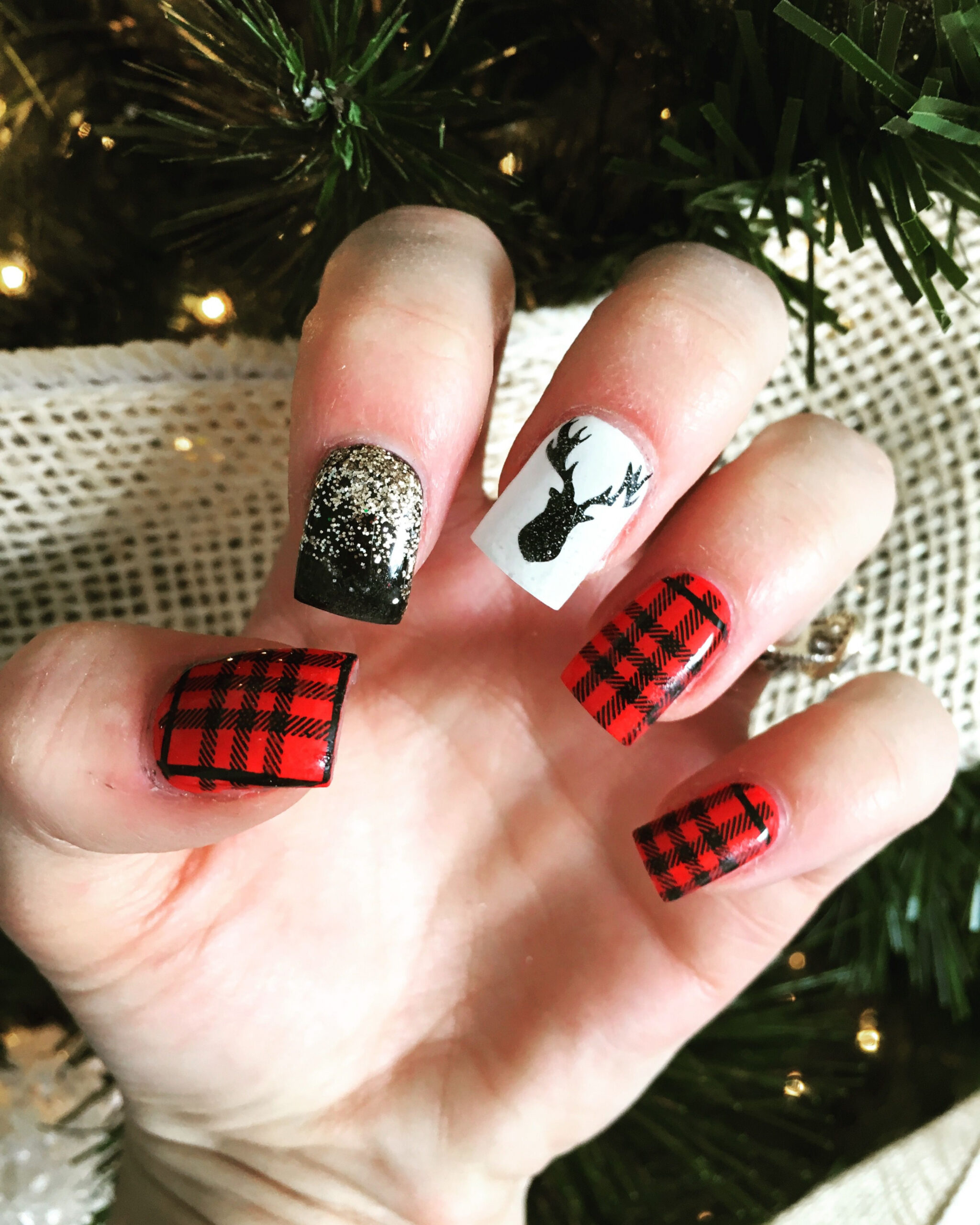 Plaid Christmas deer nails  Deer nails, Plaid nails, Winter nail art