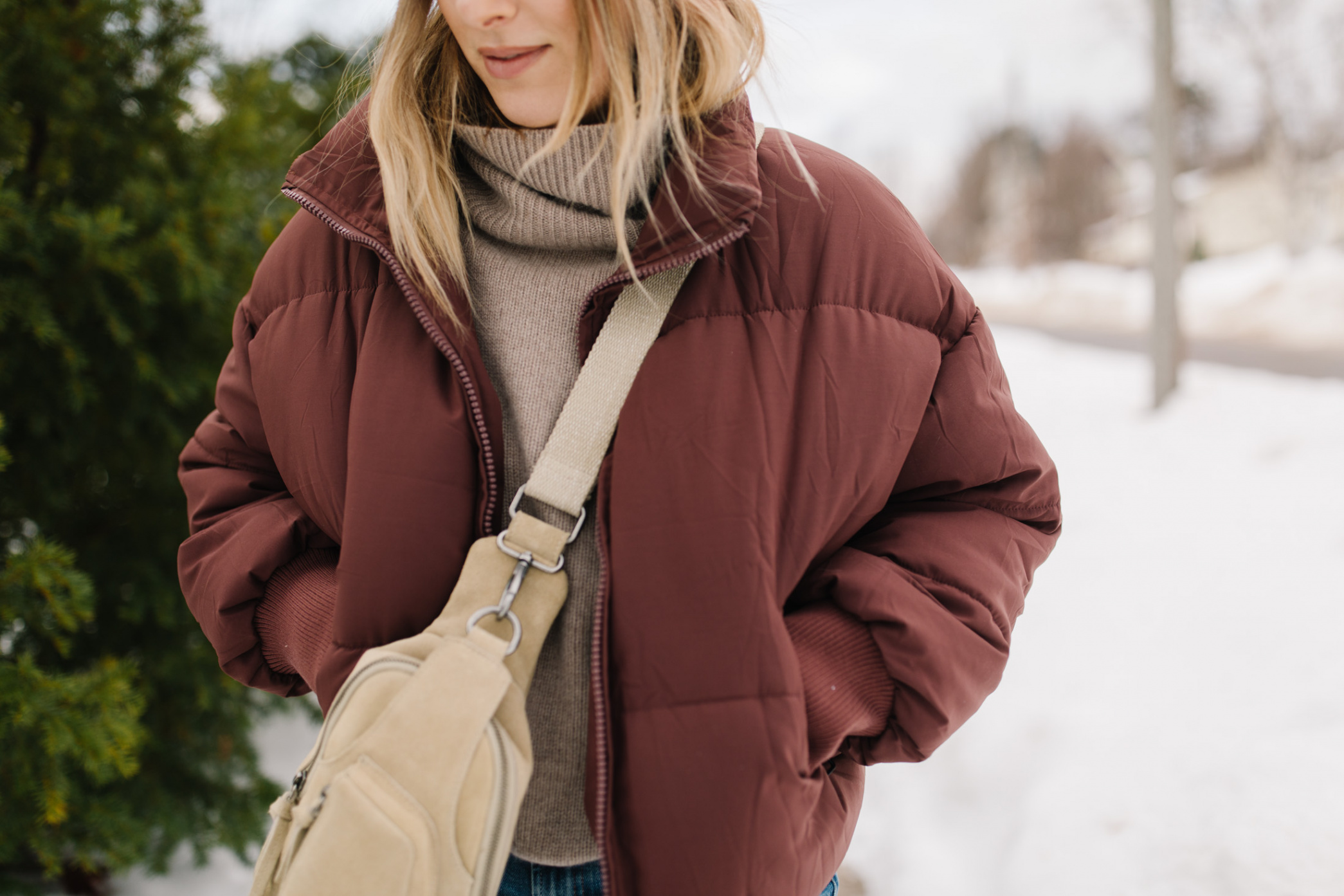 Puffer Jacket Outfit Ideas For Winter & Spring - The Mom Edit