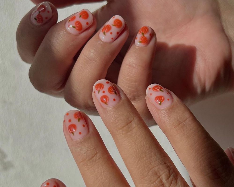 Pumpkin Nail Designs for the Spookiest Fingertips