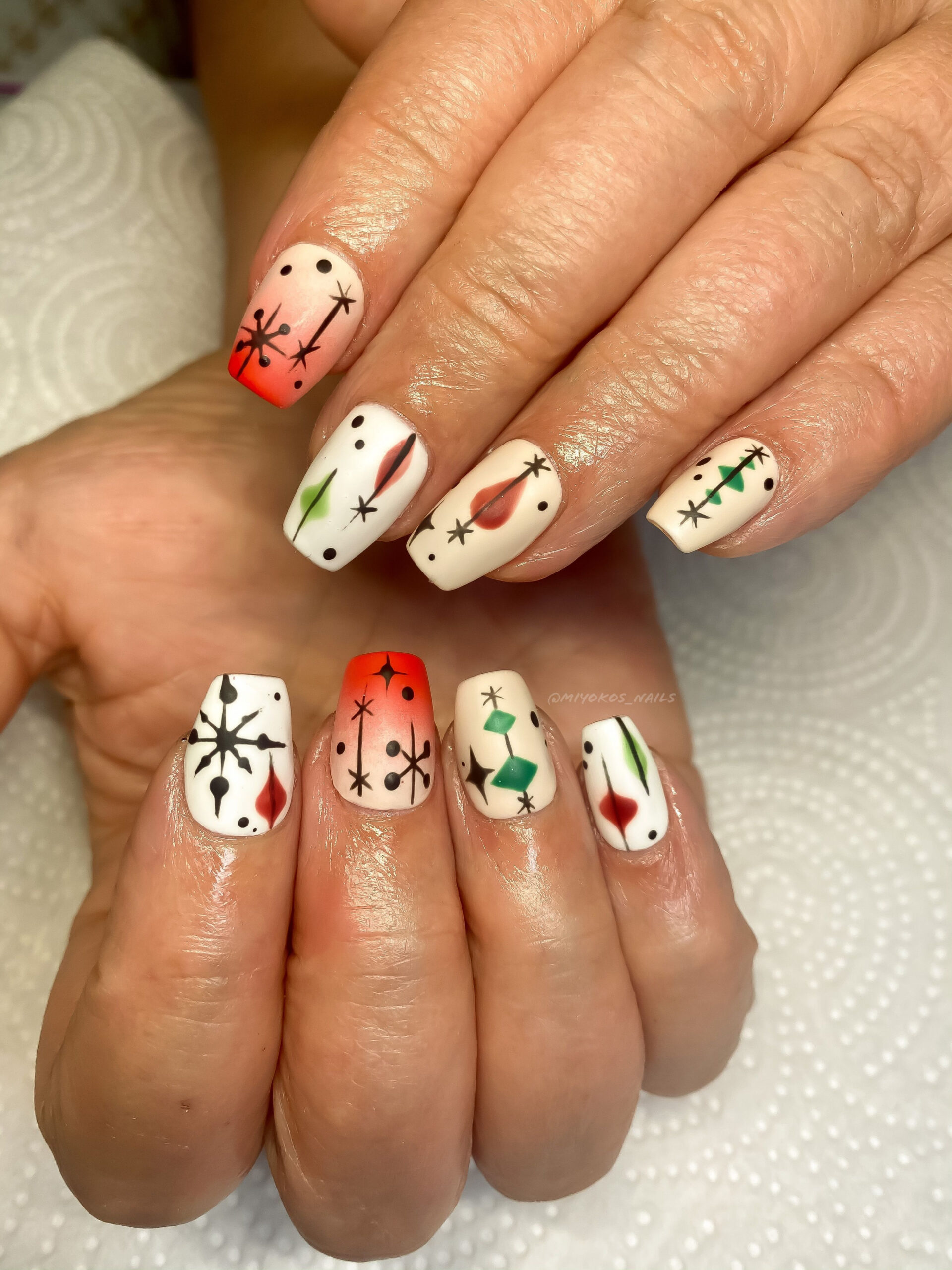 Retro Vintage Christmas Nails  Christmas nails, Christmas nail