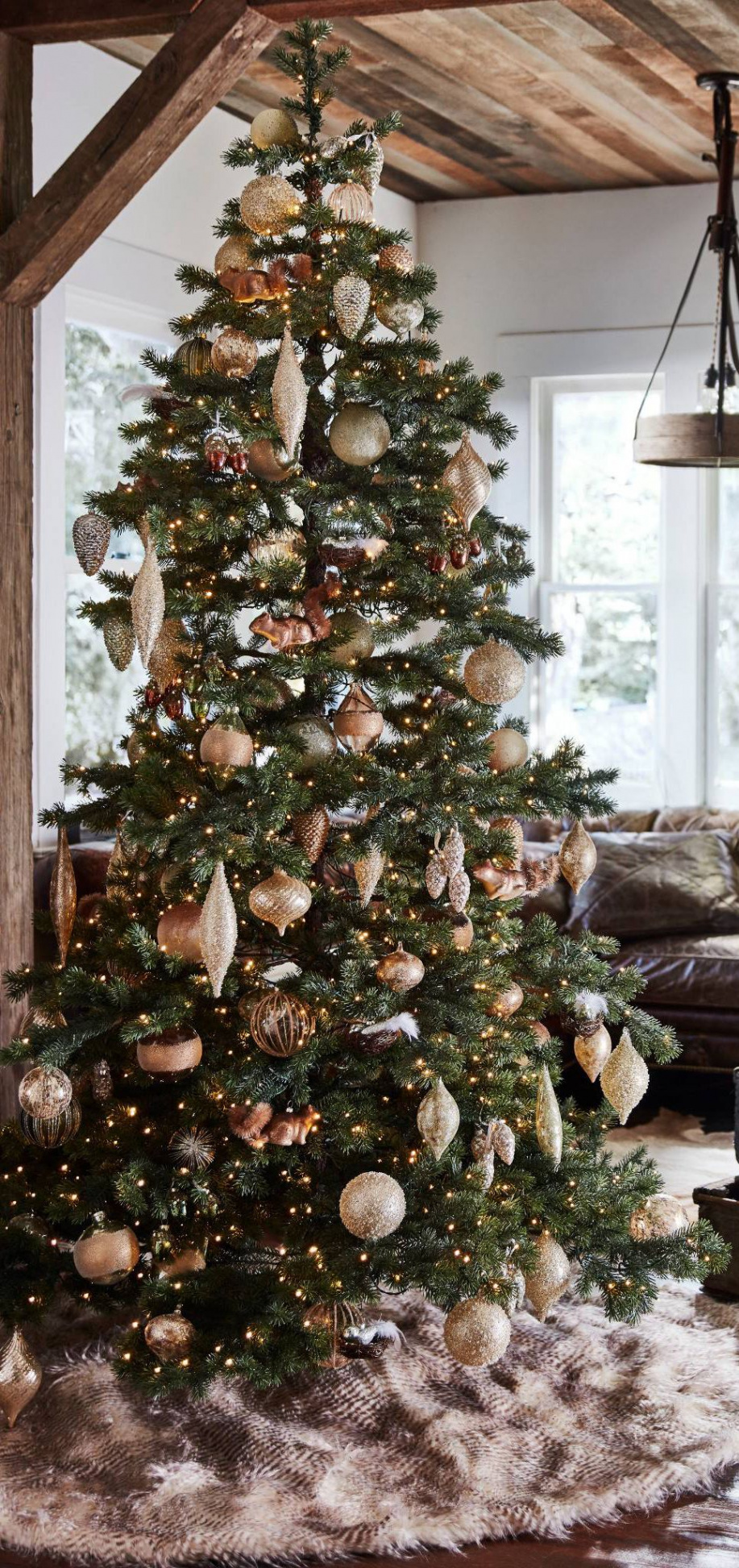 Rustic Christmas Tree  Cool christmas trees, Christmas tree