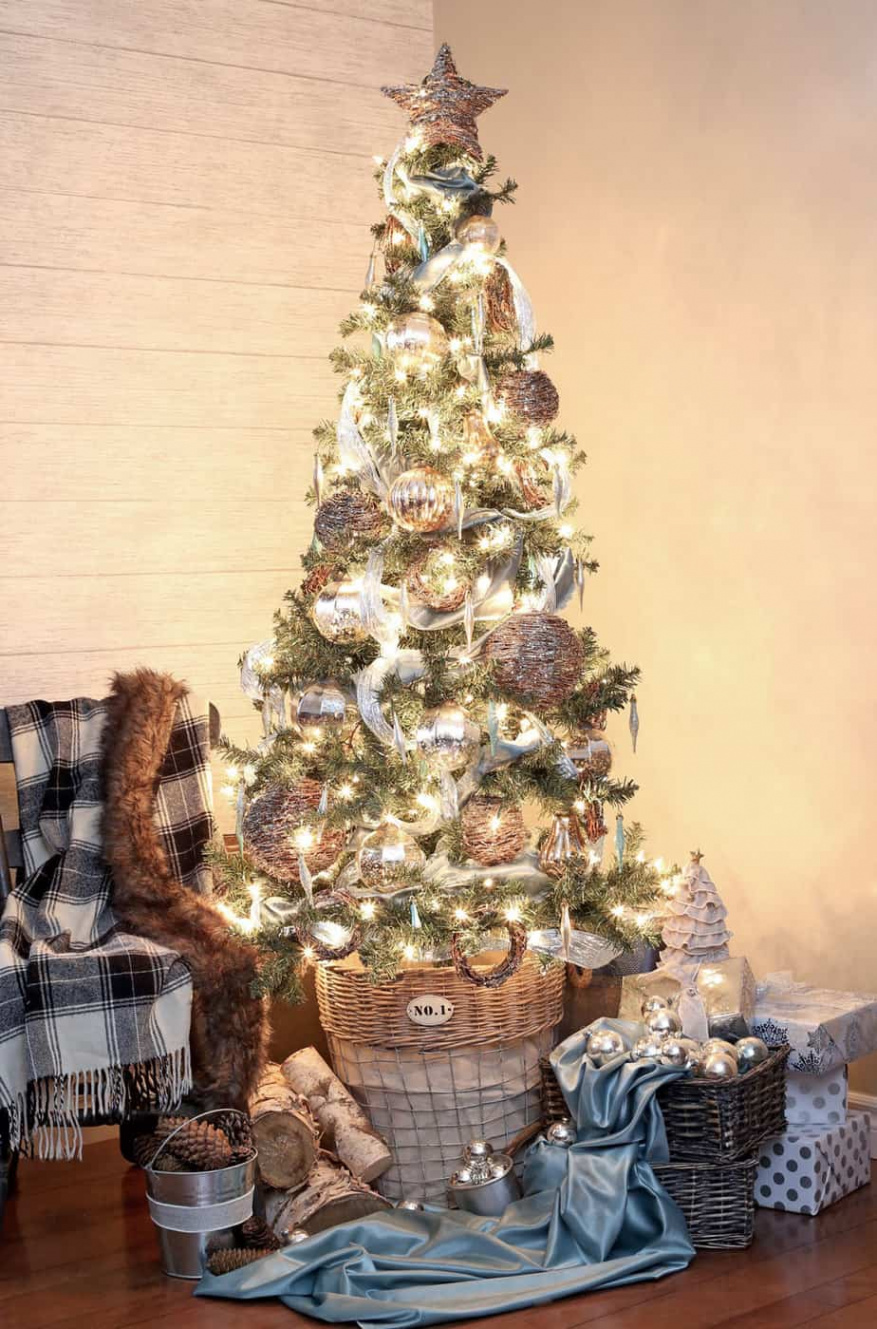 Rustic Glam Christmas Tree  FYNES DESIGNS