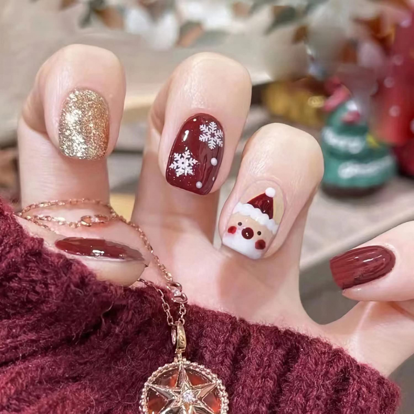 Short Christmas Press on Nails Acrylic Red Fake Nails with Nail Glue Square  Artificial False Nails Cute Snowflake Full Cover Stick on Nails for Women