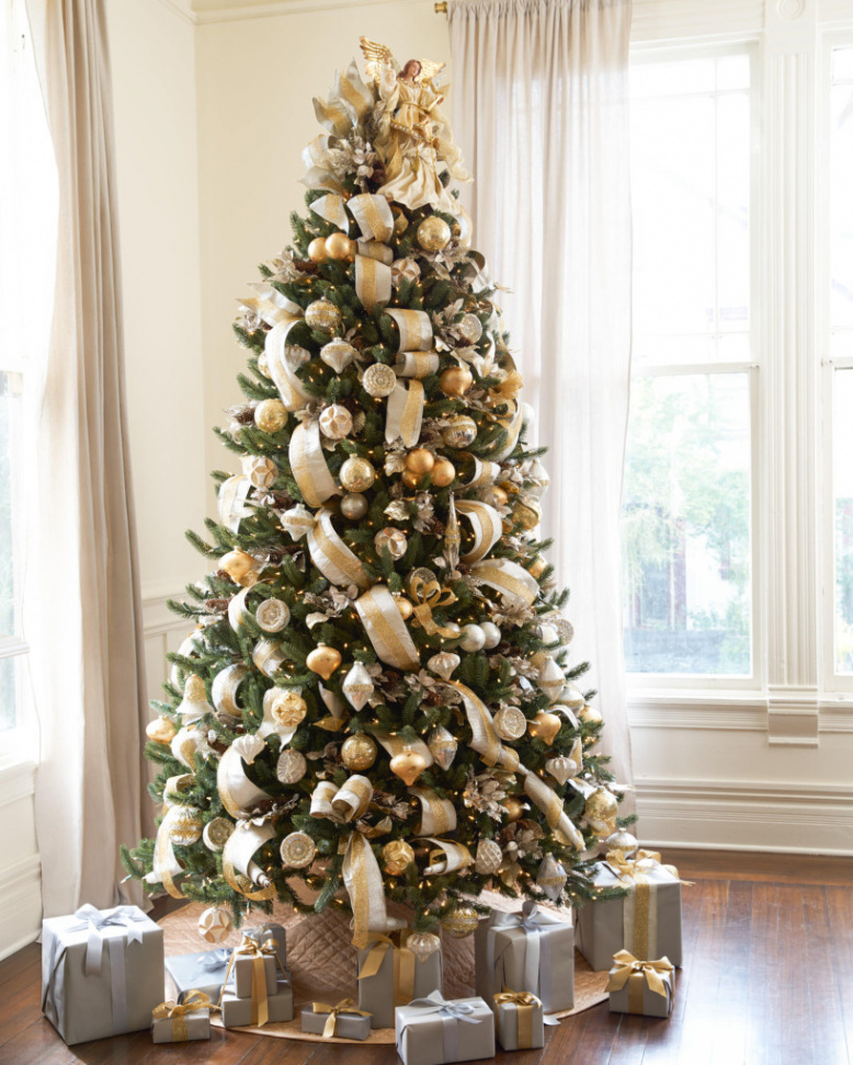 Silver and Gold Christmas Tree Theme Theme - Balsam Hill Blog