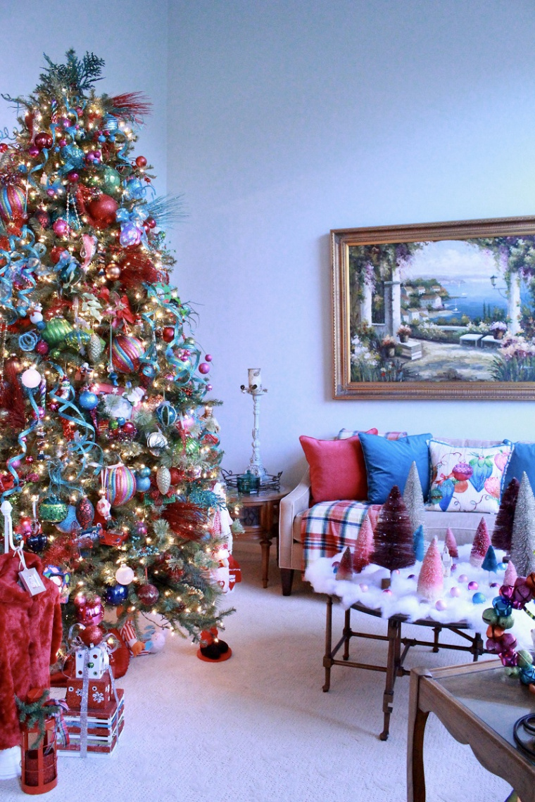 Surprising Christmas Color Palette Ideas - Southern Nell