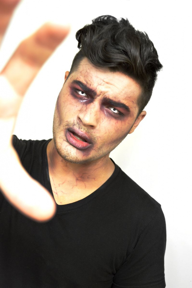 Zombie Makeup by @AlexFaction  Halloween zombie makeup