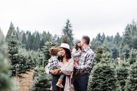 Christmas Tree Farm Family Photos  Merry Christmas! — Elizabeth