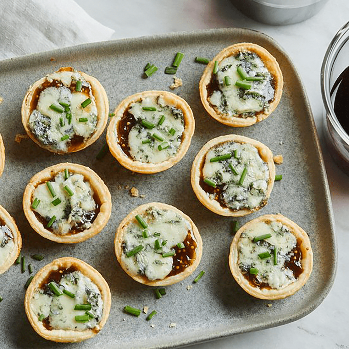 + Dietitian-Approved Appetizers for Friendsgiving