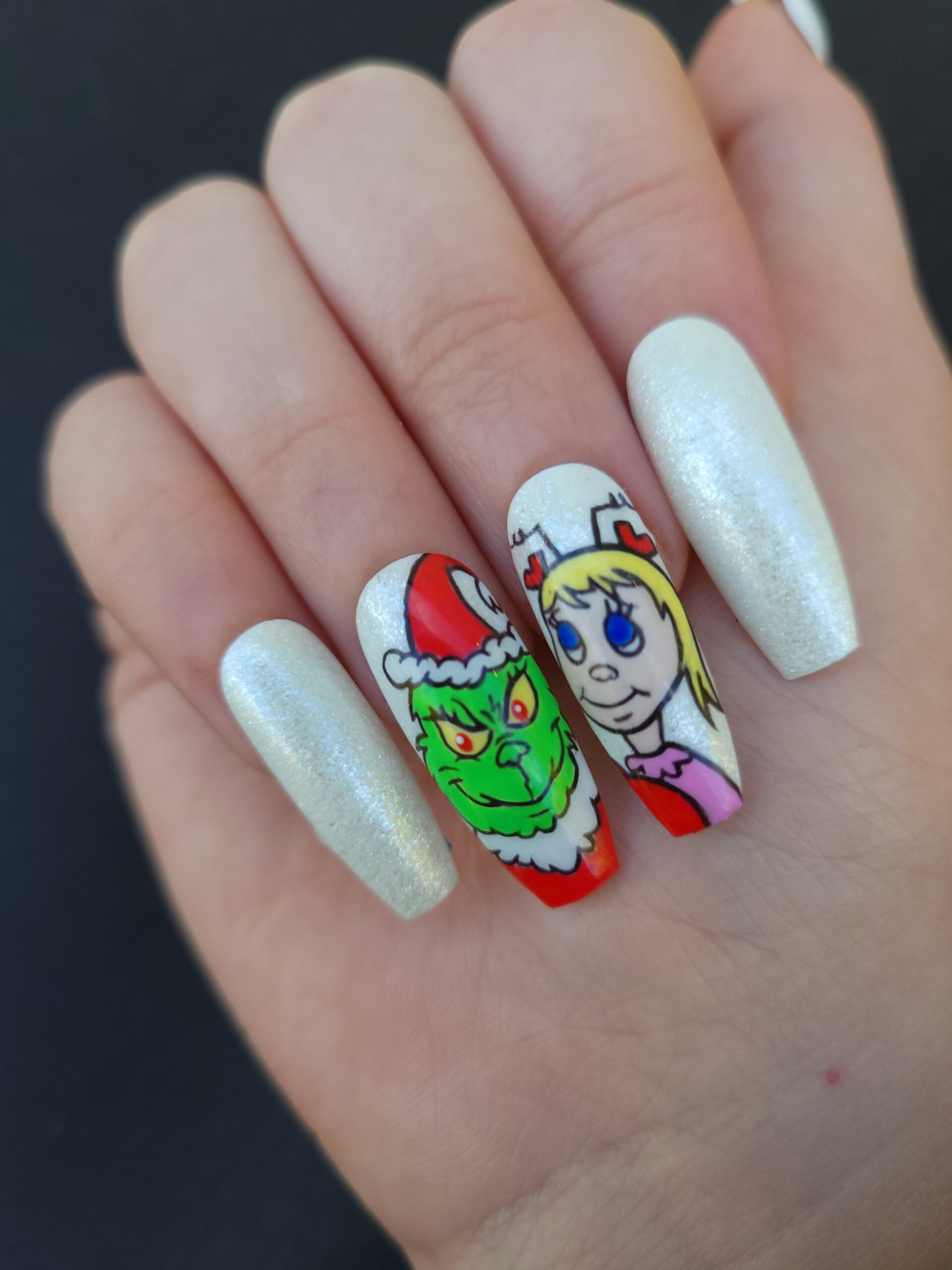 Grinch nails christmas nails holiday nails cindy Lou who nails