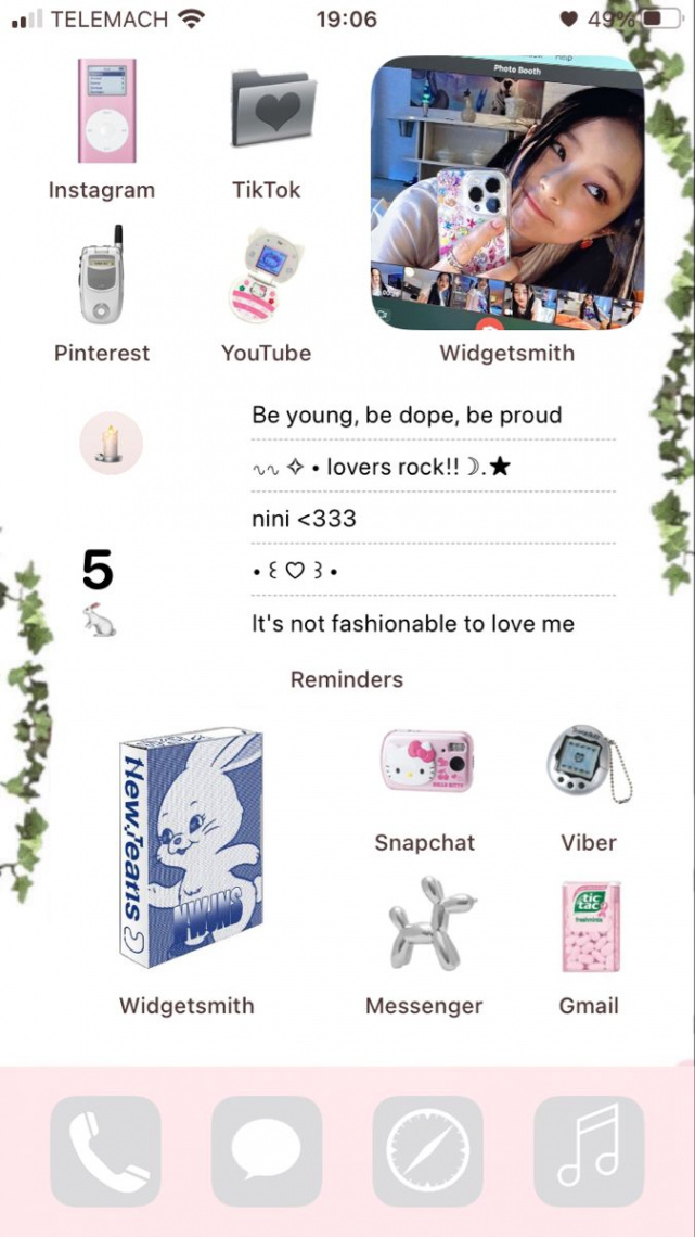 Kpop ios  layout aesthetic / in 03  Iphone app design