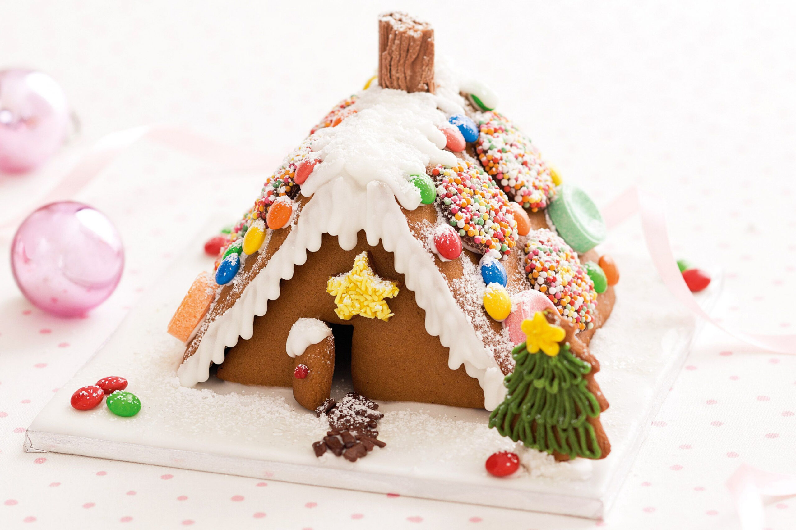 Mini gingerbread houses