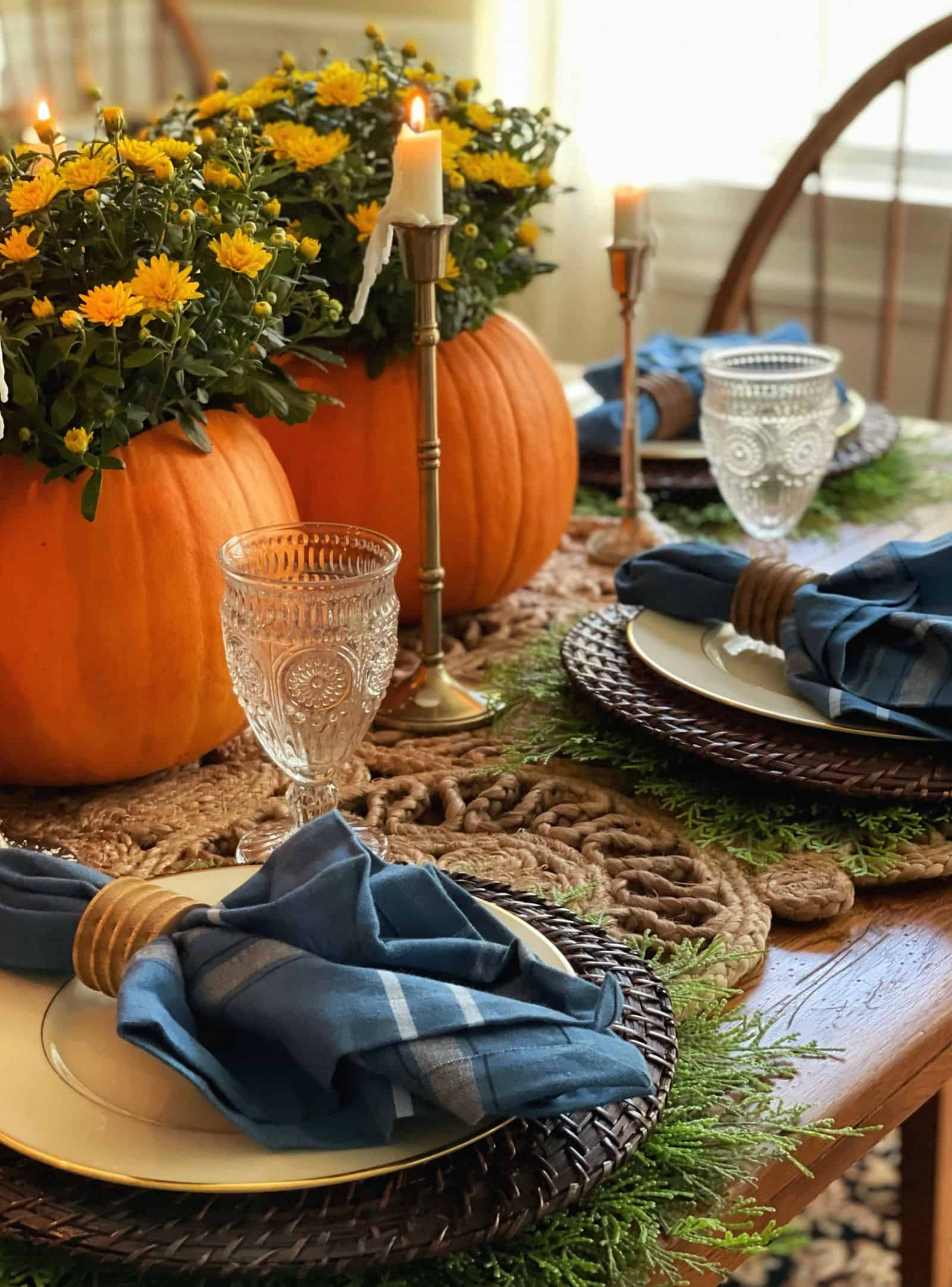 Simple Centerpiece Idea For Your Thanksgiving Aesthetic - Stacy Ling