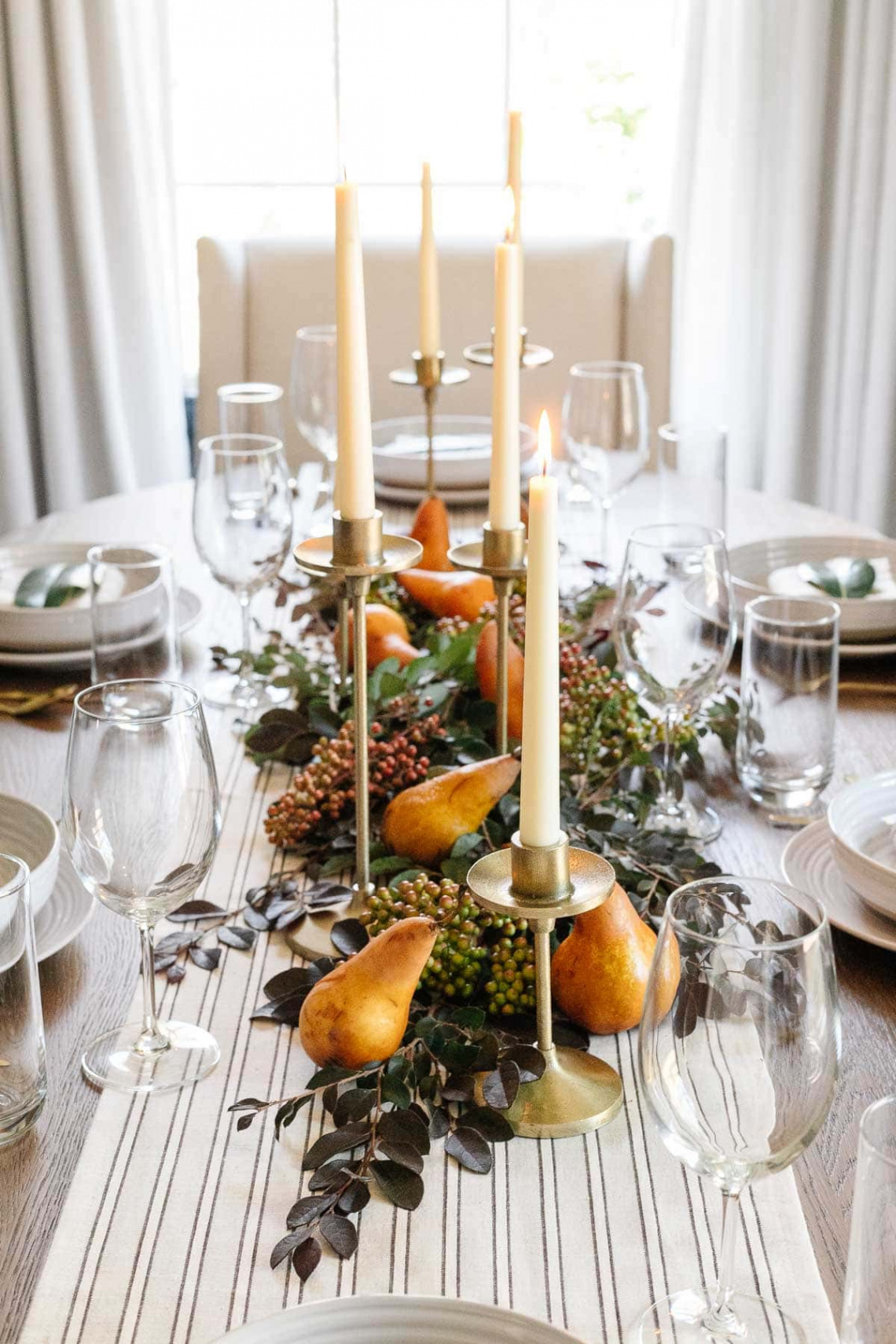 Simple Thanksgiving Table Decor Done in  Minutes - Bless