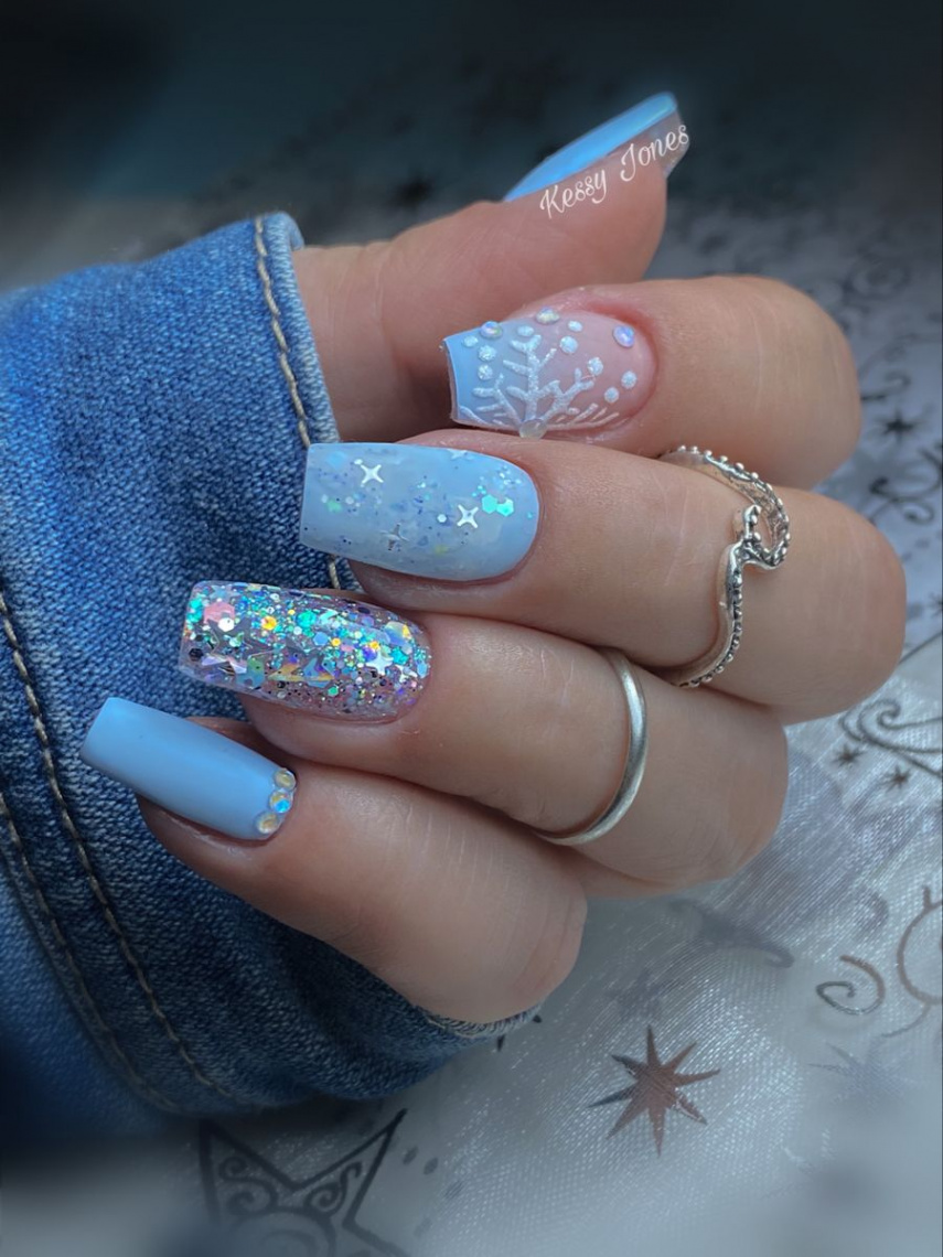 Winter glitter Nails  Blue glitter nails, Fancy nails designs