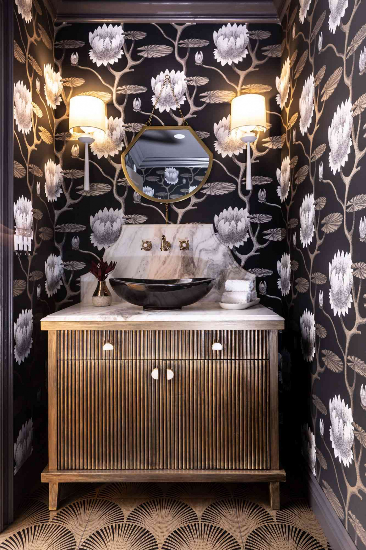 Bathroom Wallpaper Ideas That Will Transform Your Space