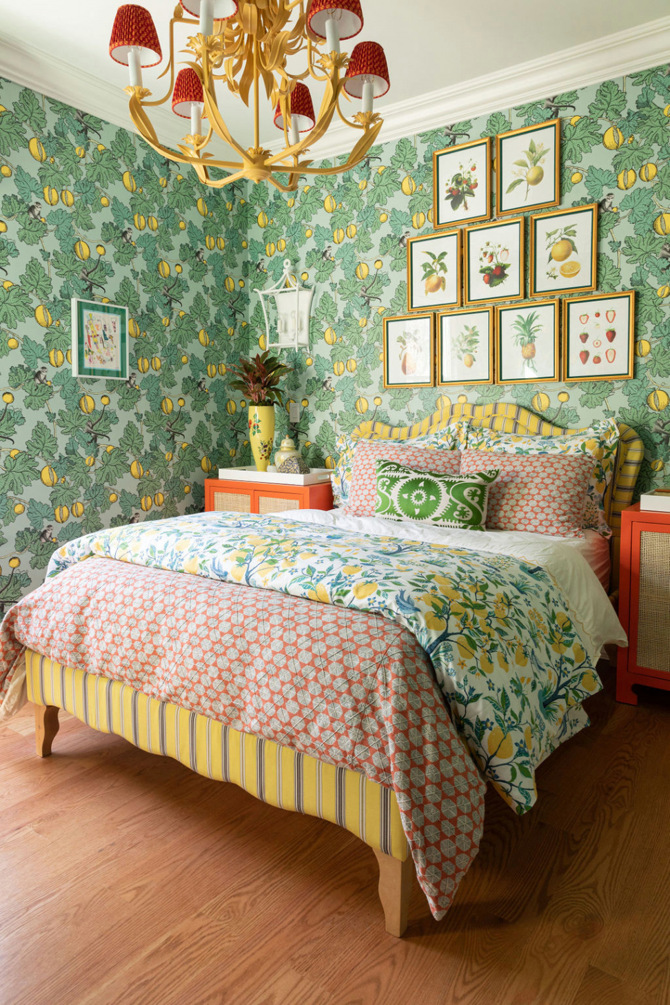 Wallpaper Bedroom with Green Walls Ideas You